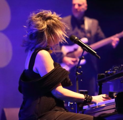 LadyBOND +BAND Konzertpremiere GOLDEN BOND SONGS