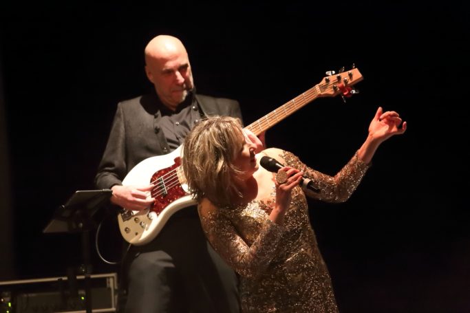 LadyBOND +BAND Konzertpremiere GOLDEN BOND SONGS